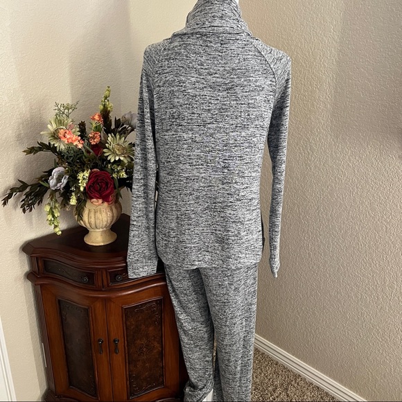 Nicole Miller Cowl Neck Knit Loungewear Set - Picture 5 of 16